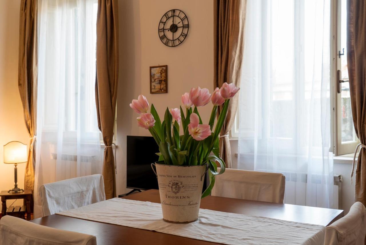 La Maison De Louise Лукка Экстерьер фото